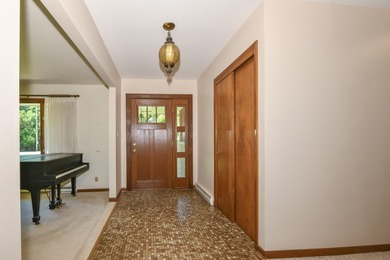 Spacious and inviting 3 bedroom, 2 bath ranch on a beautiful - photo 10