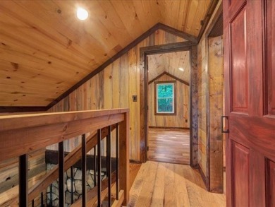 Stunning Lakeview/ waterfront Cabin + Waterfront Lot - photo 13