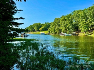 Badin Lake Lot For Sale in New London North Carolina