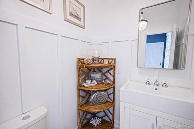 Circa 1921, this charming and thoughtfully updated 4-bedroom, 2 - photo 14