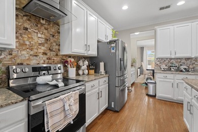 Welcome to your Florida lifestyle upgrade in this stunning - photo 38
