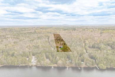 Construite en 2022, cette residence offre un acces direct au lac - photo 46