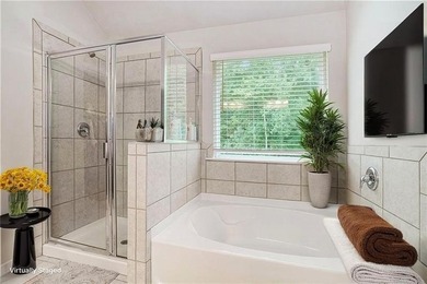Welcome to this elegant 4-bedroom, 2.5-bath traditional home in - photo 6