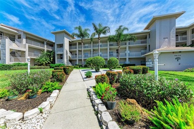 Lake Condo For Sale in Sarasota, Florida
