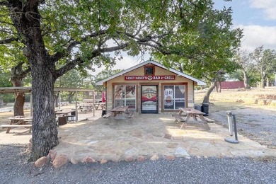 Amazing Medicine Park opportunity! Fancy Nancy's Bar & Grill - photo 3