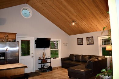 Built in 2016, this charming one-owner Cape offers the perfect - photo 10
