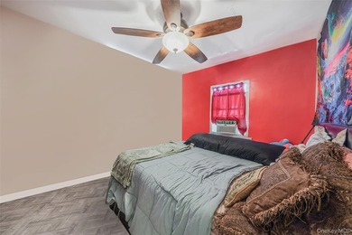 The Canarsie Brick Townhome. This well maintained townshouse has - photo 10