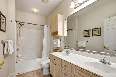 4895 Luster Leaf Cir 203 - photo 15
