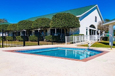 LOCATED ON A CUL-DE-SAC, this 2BD/2BA house is on a corner lot - photo 31