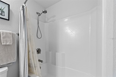 Welcome home! This meticulously maintained 4-bedroom, 2-bathroom - photo 36