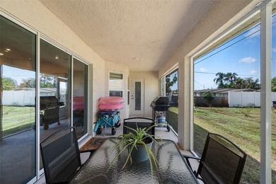 Welcome home! This meticulously maintained 4-bedroom, 2-bathroom - photo 42