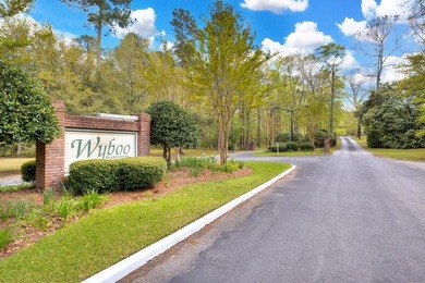 Corner, cul-de-sac lot located in a gated, lakeside, golf course - photo 5