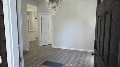 BACK ON THE MARKET! Seller will credit buyer for interest rate - photo 3