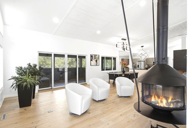 Modern marvel! Masterfully remodeled from top to bottom, this - photo 12