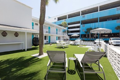 Originally built in 1962 as the iconic Waikiki Village beachside - photo 19