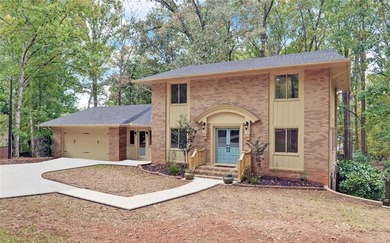 Lake Lanier Home For Sale in Gainesville Georgia