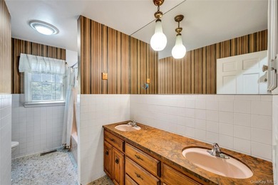 Welcome to 34 Daly Court in Riverhead, a beautiful Ranch-Style - photo 28