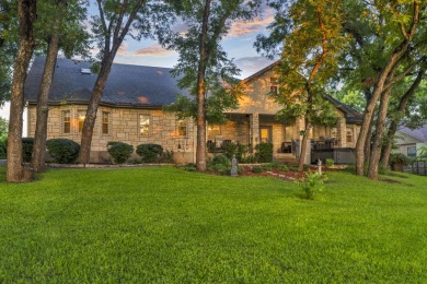 Lake LBJ Home For Sale in Kingsland Texas