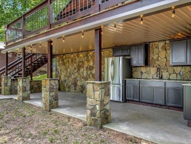 Stunning Lakeview/ waterfront Cabin + Waterfront Lot - photo 4