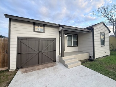 This home was thoughtfully reimagined to deliver a turnkey - photo 2