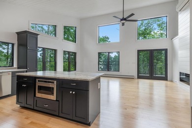 Discover a standout lakeside retreat and investment opportunity - photo 5