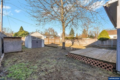 Cozy and move-in ready in the heart of West Salem! This inviting