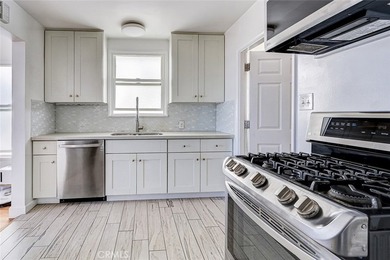 528--530 The Strand - photo 13