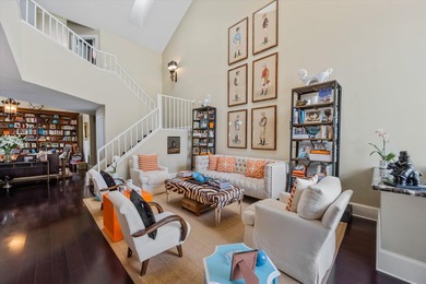 Elegantly appointed, freshly painted two story Town House in the - photo 13