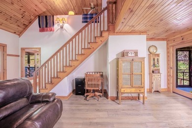 Set on 27.4 acres of rolling pasture and mountain-view land, 440 - photo 15