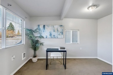 Cozy and move-in ready in the heart of West Salem! This inviting