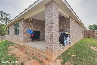 Built in 2024 this house is like New great floor plan large - photo 20