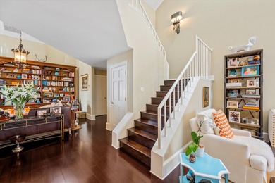 Elegantly appointed, freshly painted two story Town House in the - photo 26