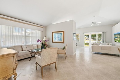 Enjoy stunning lake views in this beautiful 3/2 + family room - photo 8