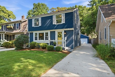 Premier Whitefish Bay location just steps from Silver Spring - photo 2