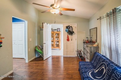 This stunning single-family home boasts 4 spacious bedrooms, 3 - photo 6