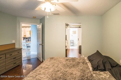 This stunning single-family home boasts 4 spacious bedrooms, 3 - photo 9