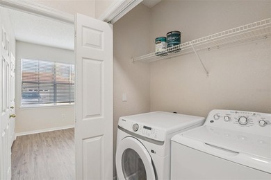 Under contract-accepting backup offers. Welcome to this - photo 22