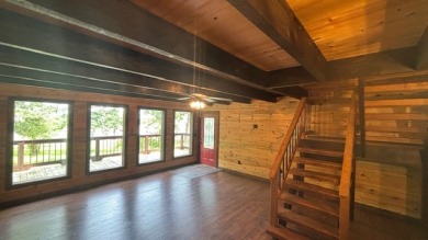 Stunning Lakeview/ waterfront Cabin + Waterfront Lot - photo 11