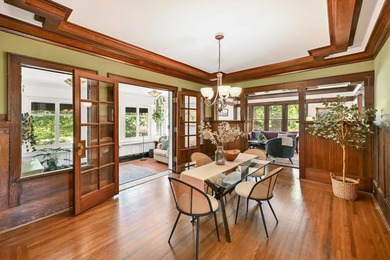 Charming Colonial with Arts & Crafts flair on coveted Menlo - photo 8