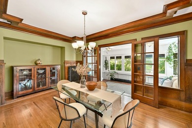 Charming Colonial with Arts & Crafts flair on coveted Menlo - photo 9