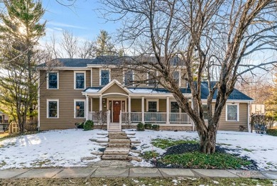 Minear Lake Home Active Under Contract in Libertyville Illinois