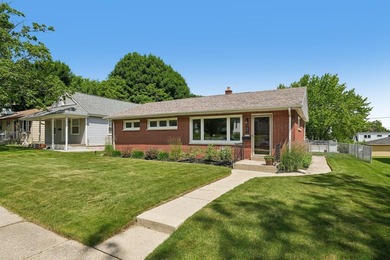 Additional listing photo 1