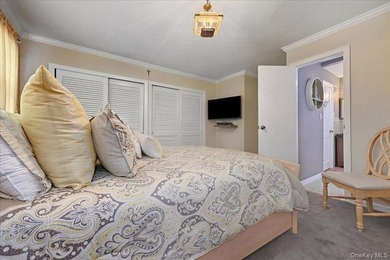 Welcome to this spacious and beautifully maintained stone-front - photo 14