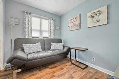 Welcome to this spacious and beautifully maintained stone-front - photo 16
