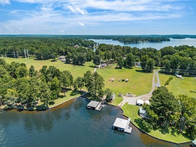 EXTRAORDINARY OPPORTUNITY TO OBTAIN OVER 4 ACRES OF PRIME LEVEL - photo 24
