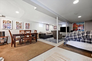 Welcome to this spacious and beautifully maintained stone-front - photo 28