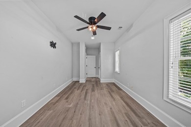 EXTRAORDINARY OPPORTUNITY TO OBTAIN OVER 4 ACRES OF PRIME LEVEL - photo 47