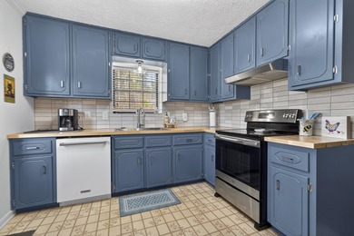 Welcome to 219 Hickory Pass. This 5-bedroom, 2-bath home has so - photo 7