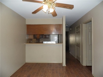 REDUCED!!! Well Sought After Townhome In The Center Of Calallen! - photo 8