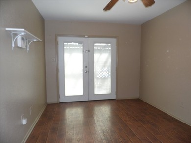 REDUCED!!! Well Sought After Townhome In The Center Of Calallen! - photo 10